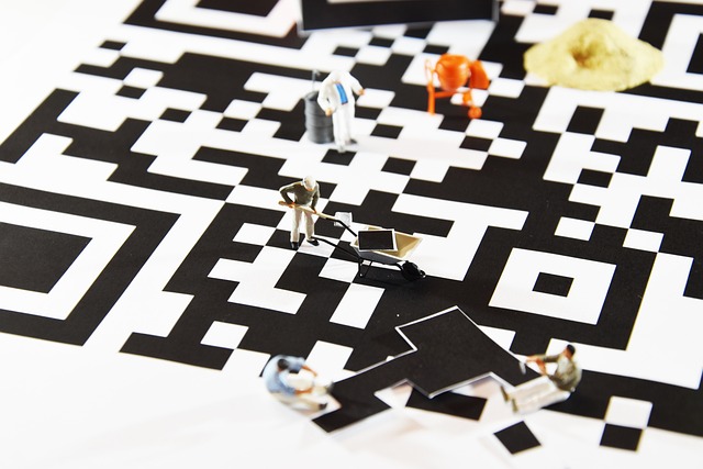 figures, miniatures, qr code