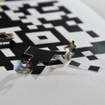 figures, miniatures, qr code